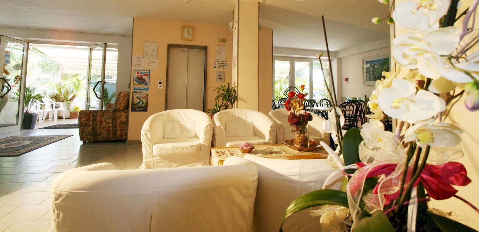 Bing Hotel 2*